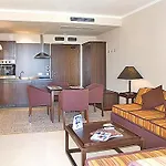 Royal Beach Apartments *