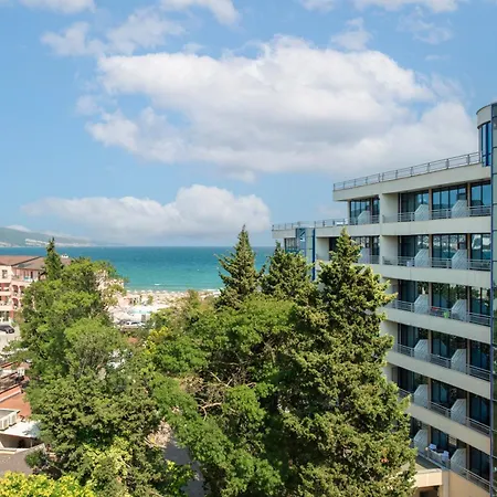 Royal Beach Apartments * Sunny Beach