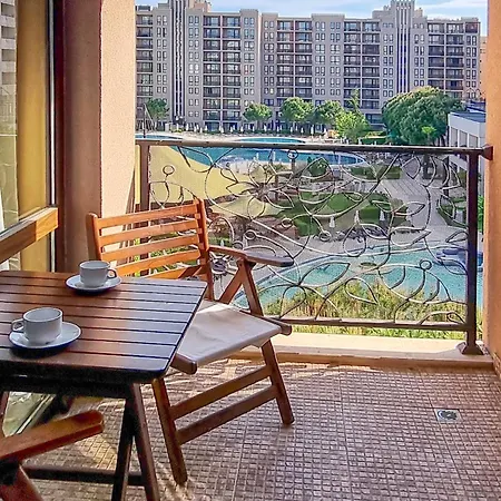 Royal * サニービーチ