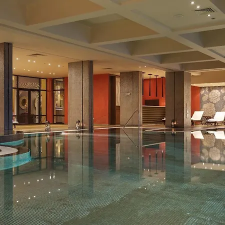 アパート Royal サニービーチ