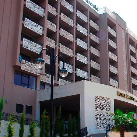 Royal Beach Apartments *