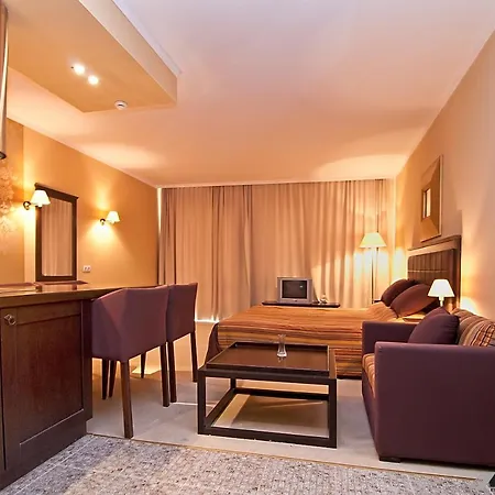 Royal Beach Apartments Apartment